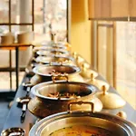Fabhotel Taugan Inn - Nr Yashobhoomi Convention Centre