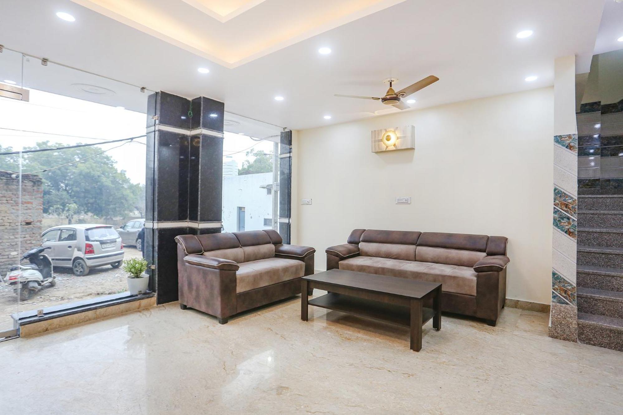 Hotel Fabhotel Taugan - Nr Yashobhoomi Convention Centre Delhi (National Capital Territory of India)
