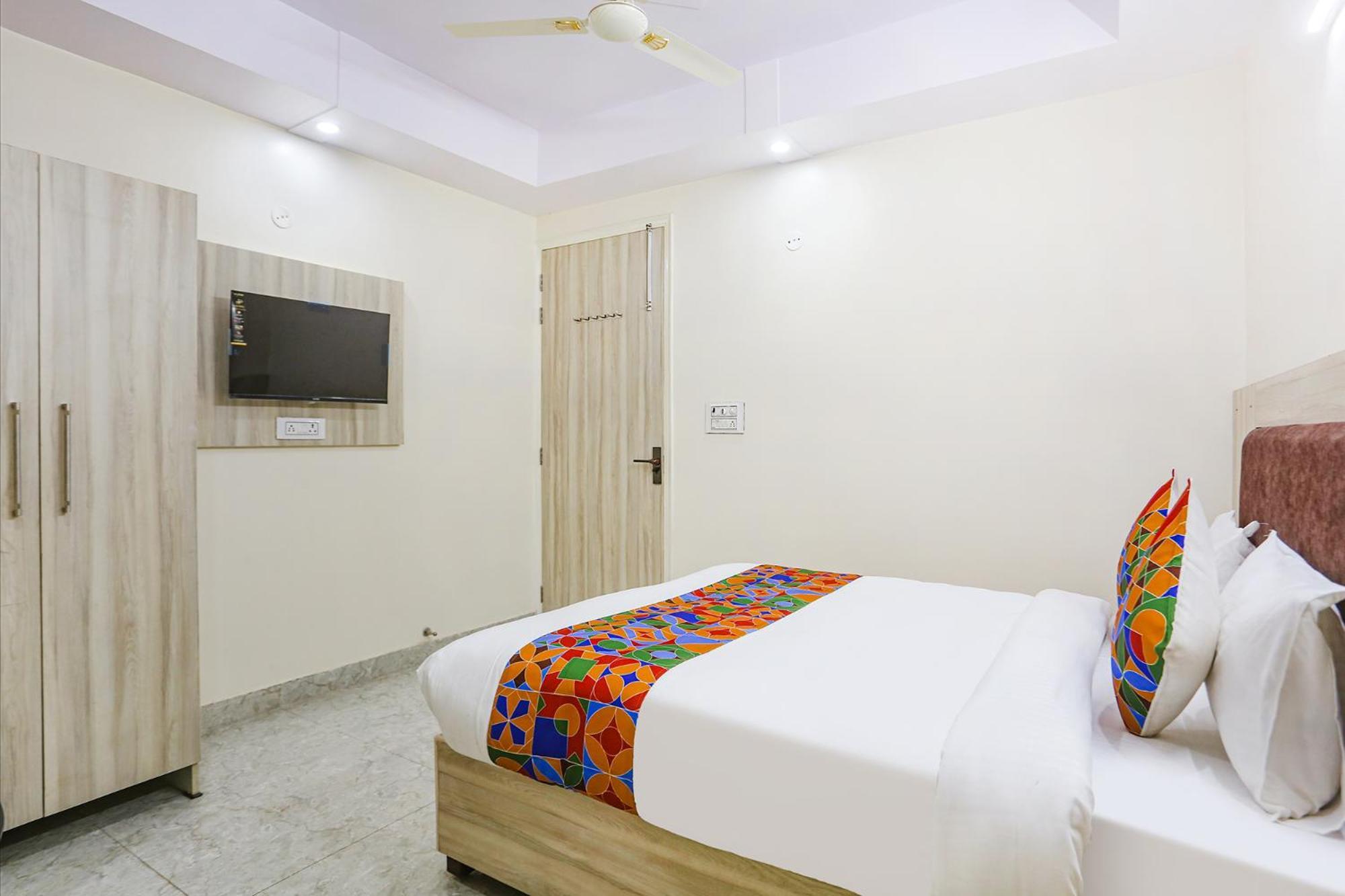 Hotel Fabhotel Taugan - Nr Yashobhoomi Convention Centre Delhi (National Capital Territory of India)