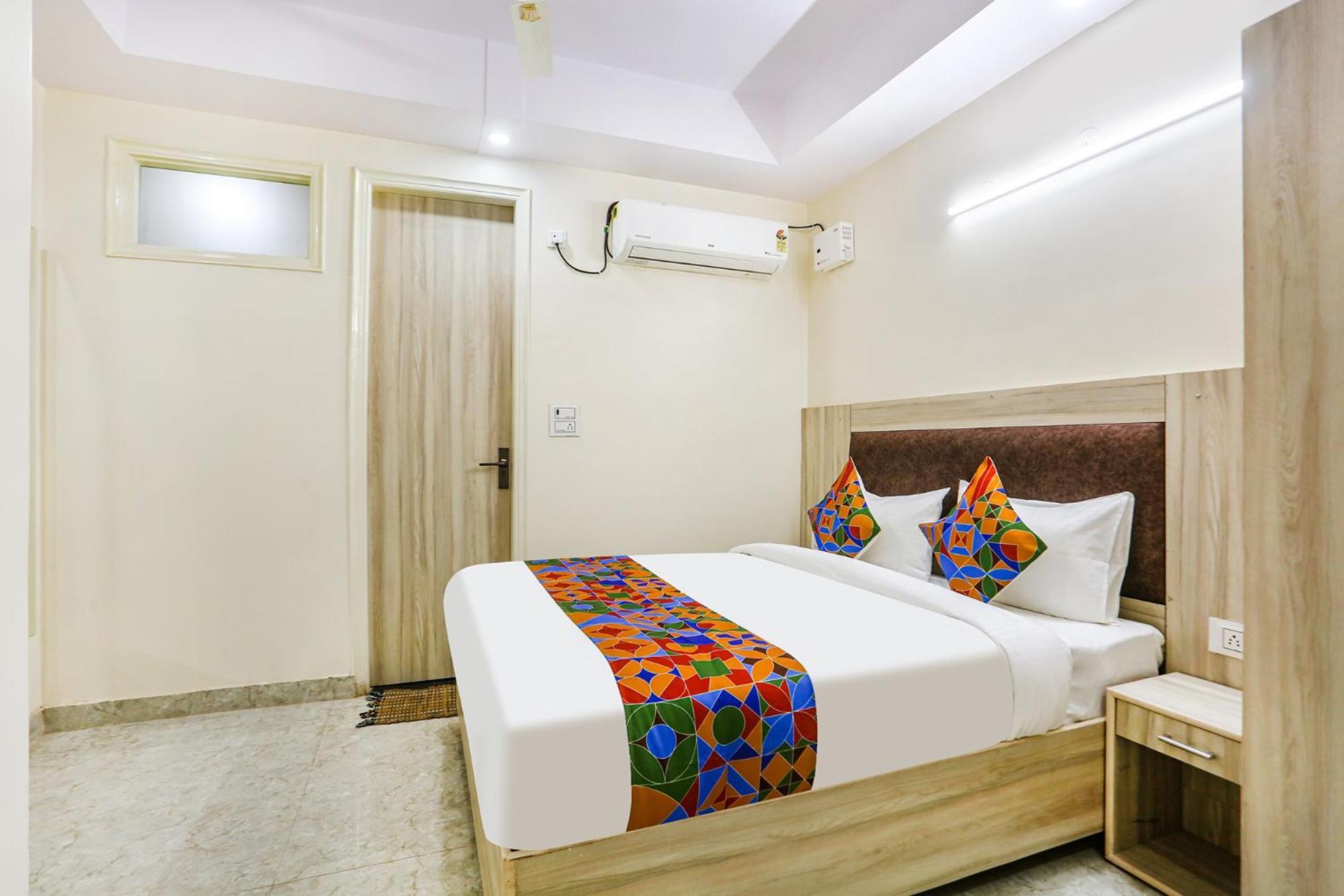 Fabhotel Taugan - Nr Yashobhoomi Convention Centre 3*