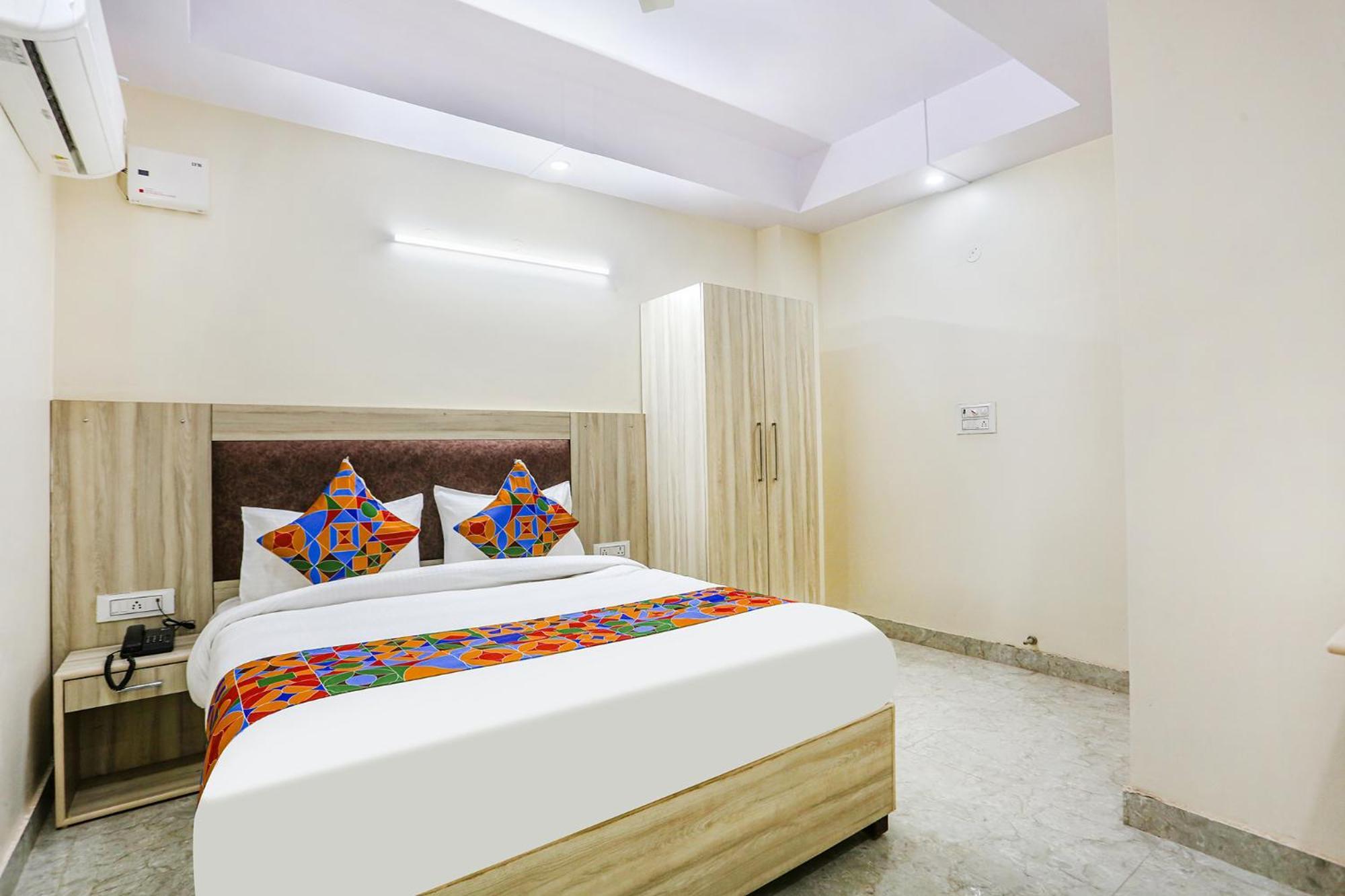 Hotel Fabhotel Taugan - Nr Yashobhoomi Convention Centre 3*