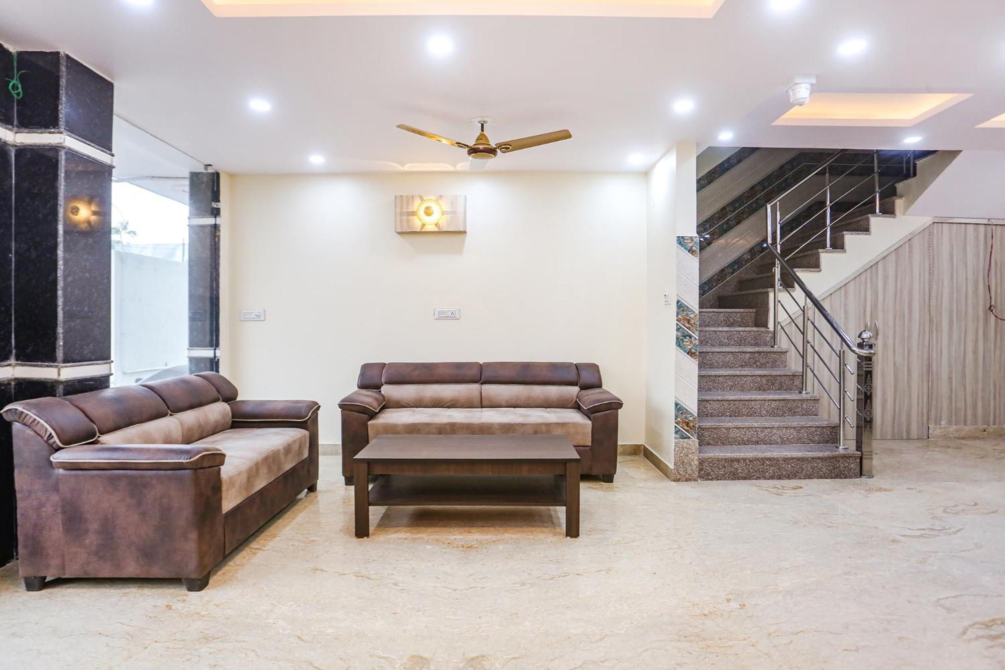 Fabhotel Taugan - Nr Yashobhoomi Convention Centre Delhi (National Capital Territory of India)