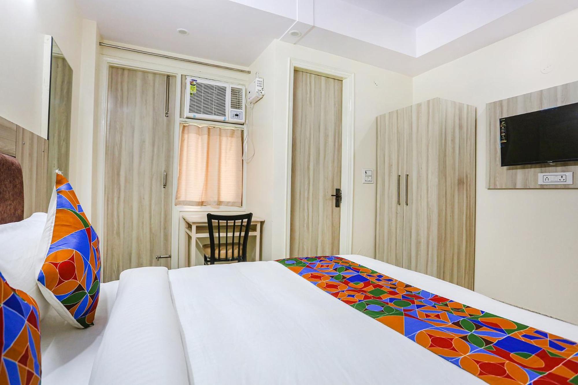 Hotel Fabhotel Taugan - Nr Yashobhoomi Convention Centre